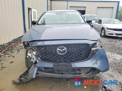Piąte zdjęcie samochodu w środku: 2024 MAZDA CX-5 PREFERRED VIN:JM3KFBCL5R0530493 - miniatura