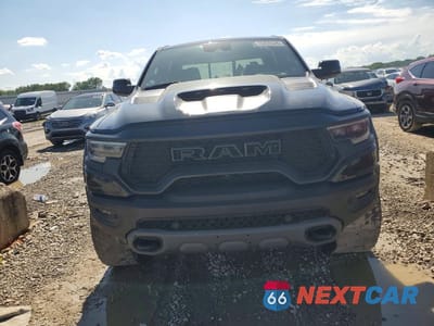 Piąte zdjęcie samochodu w środku: 2022 RAM 1500 TRX VIN:1C6SRFU9XNN403642 - miniatura