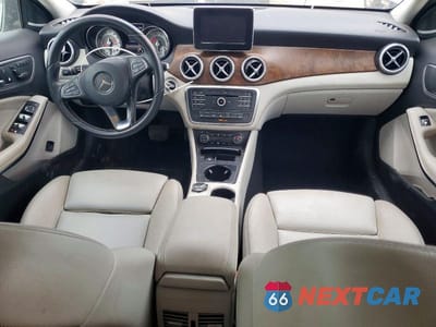 Zdjęcie 8 z 12 samochodu: 2016 MERCEDES-BENZ GLA 250 VIN:WDCTG4EB1GJ224807 - miniatura