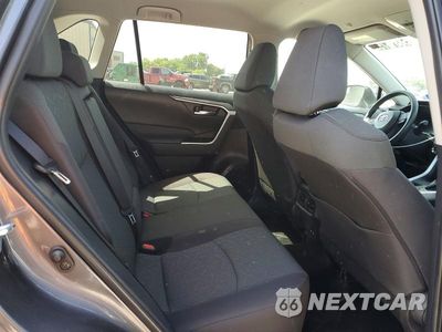 Zdjęcie 10 z 12 samochodu: 2024 TOYOTA RAV4 XLE VIN:2T3P1RFV2RC425507 - miniatura