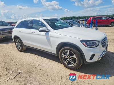 Czwarte zdjęcie samochodu z boku: 2020 MERCEDES-BENZ GLC 300 VIN:WDC0G8DB1LF736687 - miniatura