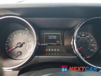 Zdjęcie 9 z 12 samochodu: 2015 FORD MUSTANG VIN:1FA6P8THXF5321485 - miniatura