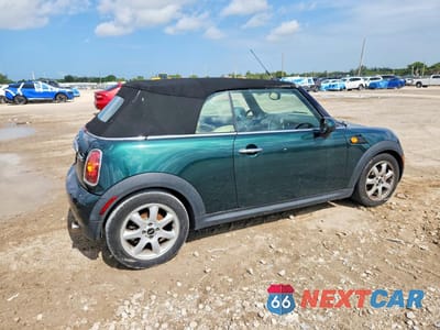 Trzecie zdjęcie samochodu z tyłu: 2009 MINI COOPER VIN:WMWMR33599TU96070 - miniatura