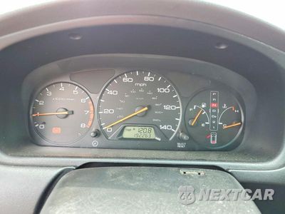 Zdjęcie 9 z 13 samochodu: 2002 HONDA ODYSSEY EX VIN:2HKRL186X2H556240 - miniatura