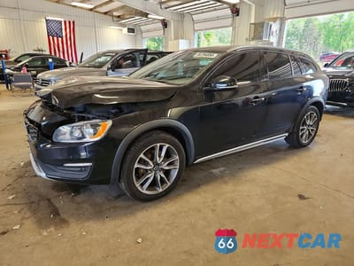 2018 VOLVO V60 CROSS COUNTRY PREMIER YV440MWK3J2056440 - główne zdjęcie licytacji z USA - miniatura