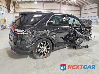 Trzecie zdjęcie samochodu z tyłu: 2025 MERCEDES-BENZ GLE 350 4MATIC VIN:4JGFB4FB8SB479792 - miniatura