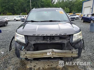 Piąte zdjęcie samochodu w środku: 2017 FORD EXPLORER XLT VIN:1FM5K8D87HGC24119 - miniatura