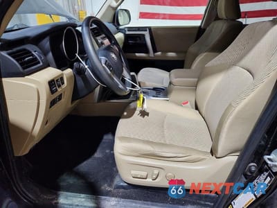 Zdjęcie 7 z 13 samochodu: 2012 TOYOTA 4RUNNER SR5 VIN:JTEBU5JR5C5080499 - miniatura