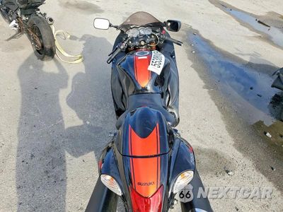 Zdjęcie 6 z 9 samochodu: 2018 SUZUKI GSX1300 RA VIN:JS1GX72B9J2101359 - miniatura
