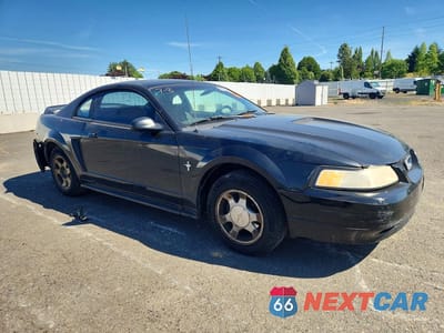 Czwarte zdjęcie samochodu z boku: 2000 FORD MUSTANG VIN:1FAFP4047YF123843 - miniatura