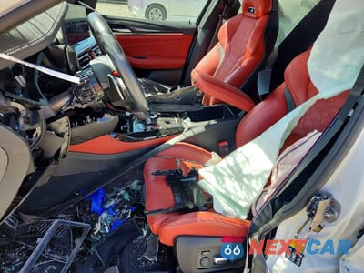 Zdjęcie 7 z 14 samochodu: 2024 BMW X4 M VIN:5YM23EC01R9U35960 - miniatura
