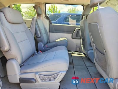 Zdjęcie 11 z 13 samochodu: 2010 CHRYSLER TOWN & COUNTRY LX VIN:2A4RR4DE1AR137850 - miniatura