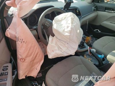 Zdjęcie 8 z 12 samochodu: 2020 HYUNDAI ELANTRA SE VIN:5NPD74LF6LH613333 - miniatura