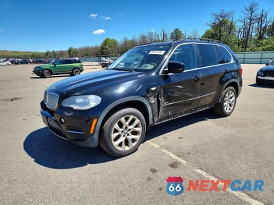 2013 BMW X5 XDRIVE35I 5UXZV4C57D0B08047 - główne zdjęcie licytacji z USA - miniatura