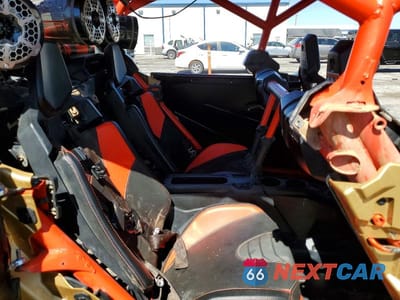Zdjęcie 6 z 10 samochodu: 2018 CAN-AM MAVERICK X3 MAX X RS TURBO R VIN:3JBVNAW4XJK002536 - miniatura