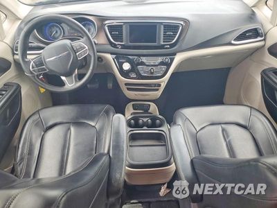 Zdjęcie 8 z 12 samochodu: 2020 CHRYSLER VOYAGER LXI VIN:2C4RC1DG9LR198597 - miniatura