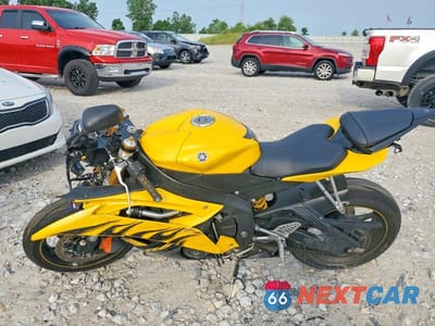 Trzecie zdjęcie samochodu z tyłu: 2008 YAMAHA YZFR6 VIN:JYARJ16E18A002337 - miniatura