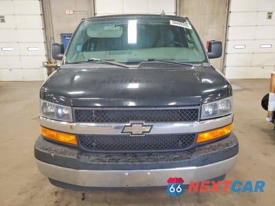 Piąte zdjęcie samochodu w środku: 2018 CHEVROLET EXPRESS G2500 VIN:1GCWGAFP7J1186065 - miniatura
