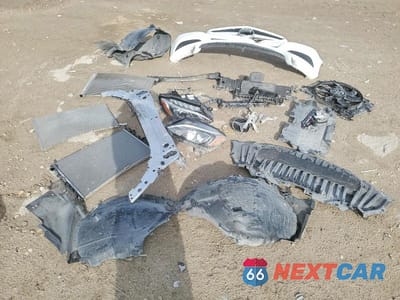 Zdjęcie 12 z 13 samochodu: 2018 MERCEDES-BENZ C 300 VIN:WDDWK4JB7JF659757 - miniatura