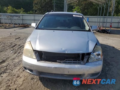 Piąte zdjęcie samochodu w środku: 2009 KIA SEDONA LX VIN:KNDMB233696270387 - miniatura