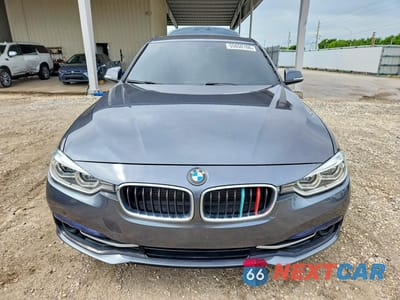 Piąte zdjęcie samochodu w środku: 2018 BMW 330 I VIN:WBA8B9G53JNU58071 - miniatura
