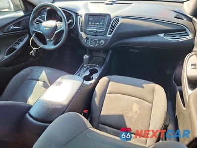 Zdjęcie 8 z 12 samochodu: 2018 CHEVROLET MALIBU LS VIN:1G1ZB5ST1JF108656 - miniatura