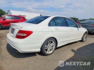 Trzecie zdjęcie samochodu z tyłu: 2014 MERCEDES-BENZ C 300 4MATIC VIN:WDDGF8AB5EA932245 - miniatura