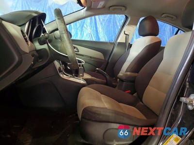 Zdjęcie 7 z 12 samochodu: 2015 CHEVROLET CRUZE LS VIN:1G1PA5SG7F7177348 - miniatura