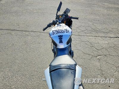 Zdjęcie 6 z 9 samochodu: 2020 YAMAHA YZF R3 VIN:MH3RH18Y4LK004692 - miniatura