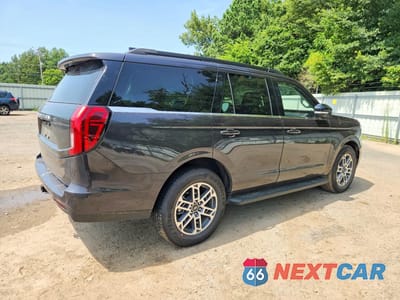 Trzecie zdjęcie samochodu z tyłu: 2025 FORD EXPEDITION ACTIVE VIN:1FMJU1H82SEA54569 - miniatura