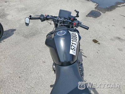 Zdjęcie 6 z 9 samochodu: 2025 HONDA CB750 A VIN:JH2RH240XSK002892 - miniatura