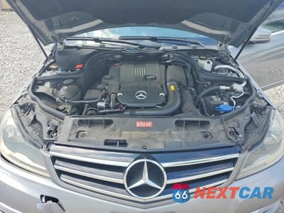 Zdjęcie 11 z 13 samochodu: 2014 MERCEDES-BENZ C 250 VIN:WDDGF4HB5ER303472 - miniatura