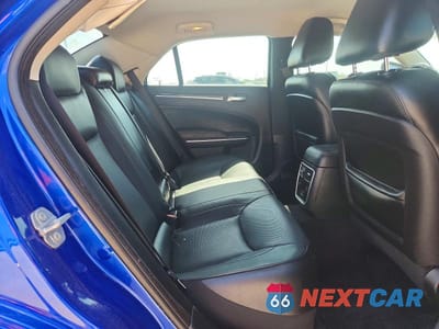 Zdjęcie 10 z 13 samochodu: 2018 CHRYSLER 300 LIMITED VIN:2C3CCAEG2JH263995 - miniatura