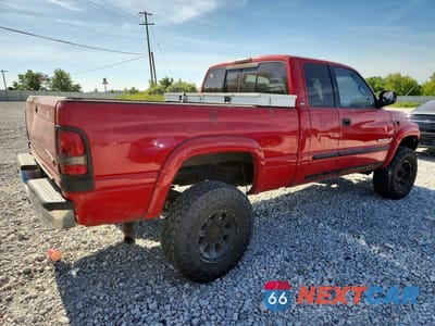 Trzecie zdjęcie samochodu z tyłu: 2002 DODGE RAM 2500 VIN:3B7KF23Z82M241415 - miniatura