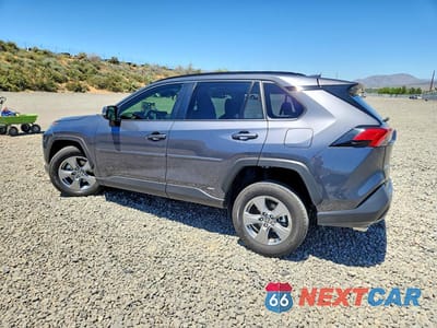 Drugie zdjęcie samochodu z przodu: 2023 TOYOTA RAV4 HYBRID XLE VIN:JTMRWRFVXPD206684 - miniatura