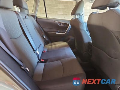 Zdjęcie 11 z 14 samochodu: 2021 TOYOTA RAV4 XLE VIN:2T3P1RFV6MW226905 - miniatura