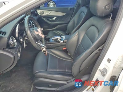 Zdjęcie 7 z 12 samochodu: 2018 MERCEDES-BENZ C 300 4MATIC VIN:55SWF4KB6JU237835 - miniatura