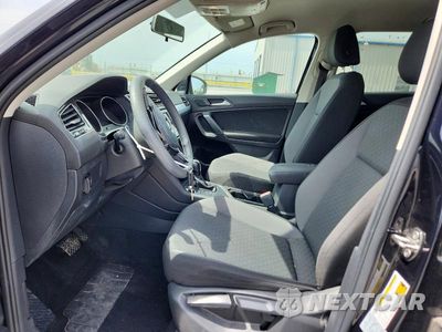 Zdjęcie 7 z 13 samochodu: 2019 VOLKSWAGEN TIGUAN S VIN:3VV1B7AX6KM164566 - miniatura
