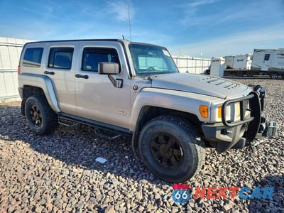 Czwarte zdjęcie samochodu z boku: 2007 HUMMER H3 VIN:5GTDN13E378252622 - miniatura