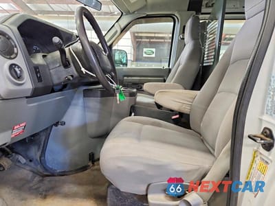 Zdjęcie 7 z 13 samochodu: 2009 FORD ECONOLINE E250 VAN VIN:1FTNE24W89DA32248 - miniatura