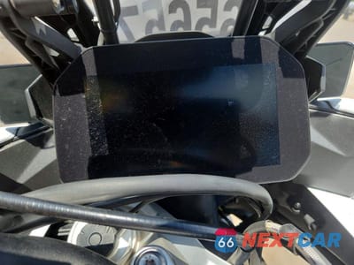 Zdjęcie 7 z 8 samochodu: 2023 BMW S 1000 XR VIN:WB10E4309P6H91317 - miniatura