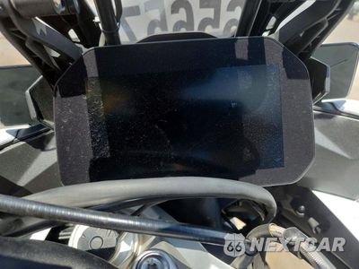 Zdjęcie 7 z 8 samochodu: 2023 BMW S 1000 XR VIN:WB10E4309P6H91317 - miniatura