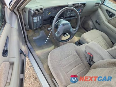 Zdjęcie 8 z 12 samochodu: 1994 CHEVROLET S TRUCK S10 VIN:1GCCS14Z1R8130356 - miniatura