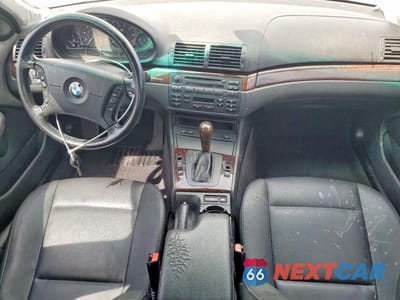 Zdjęcie 8 z 12 samochodu: 2005 BMW 325 I VIN:WBAEV33465KW17628 - miniatura