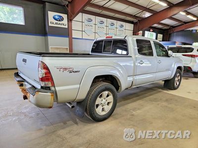 Trzecie zdjęcie samochodu z tyłu: 2009 TOYOTA TACOMA DOUBLE CAB LONG BED VIN:3TMMU52N99M015652 - miniatura