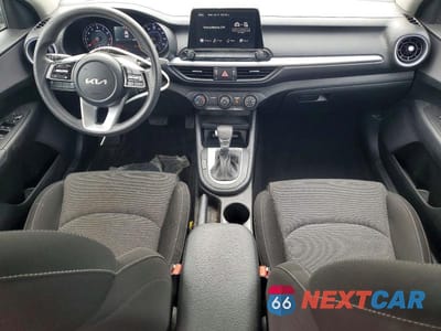 Zdjęcie 8 z 12 samochodu: 2023 KIA FORTE LXS VIN:3KPF24AD8PE663041 - miniatura