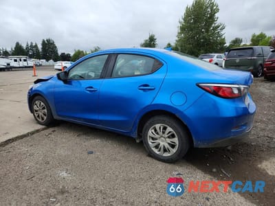 Drugie zdjęcie samochodu z przodu: 2019 TOYOTA YARIS L VIN:3MYDLBYV8KY521739 - miniatura