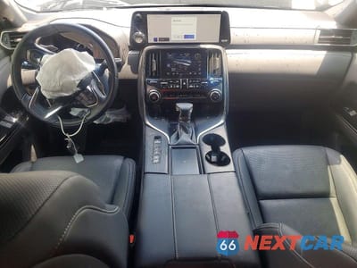 Zdjęcie 8 z 14 samochodu: 2023 LEXUS LX 600 LUXURY VIN:JTJGB7CXXP4036773 - miniatura