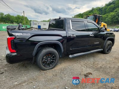 Trzecie zdjęcie samochodu z tyłu: 2023 TOYOTA TUNDRA CREWMAX LIMITED VIN:5TFJA5DB2PX081322 - miniatura