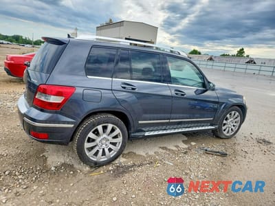 Trzecie zdjęcie samochodu z tyłu: 2011 MERCEDES-BENZ GLK 350 4MATIC VIN:WDCGG8HBXBF557054 - miniatura